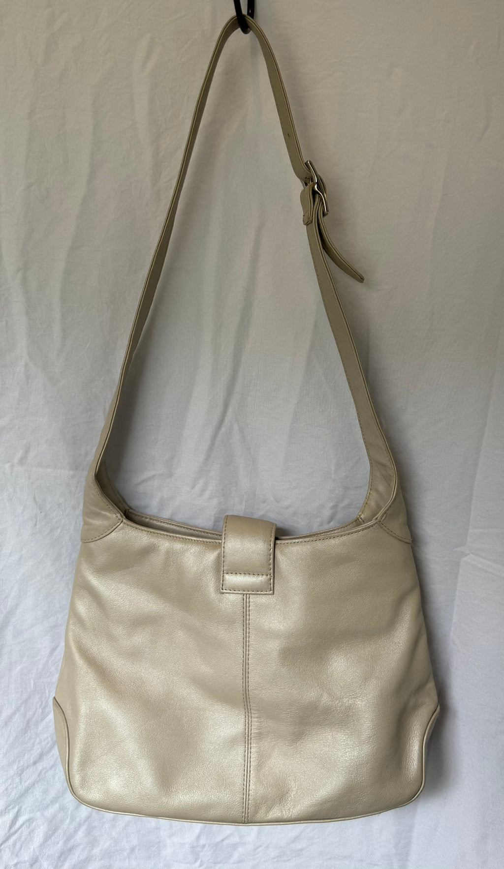 Etienne Aigner Genuine Leather Cream Shoulder Bag | Adjustable Strap | Ivory Hobo Purse