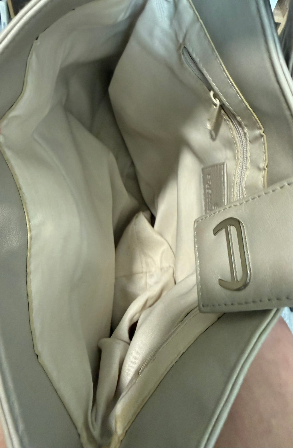 Etienne Aigner Genuine Leather Cream Shoulder Bag | Adjustable Strap | Ivory Hobo Purse