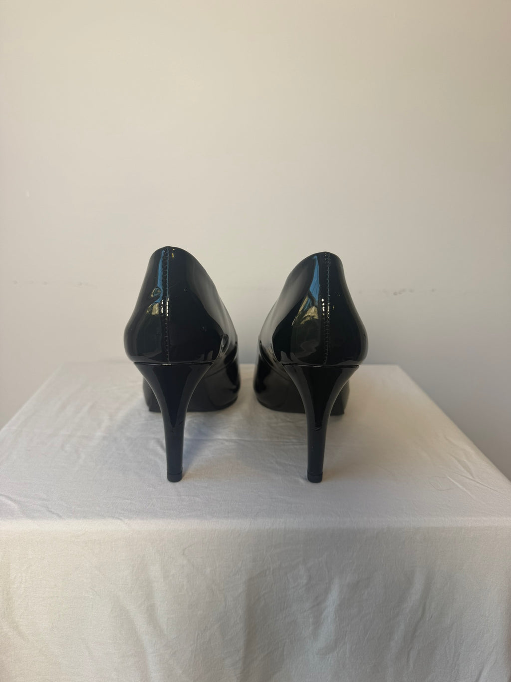 Bandolino Black Patent Leather Peep-Toe Pumps